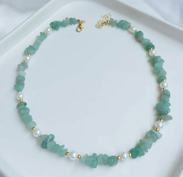 Homemade Jewelry Ideas Aesthetic, Diy Jewelry Necklace Beads Inspiration, Aesthetic Beaded Bracelets Homemade, Handmade Jewelry Business Name Ideas, Green Beads And Pearls Necklace, Pearl Beaded Jewelry, Kalung Manik Aesthetic, Trendy Handmade Green Necklaces, Cute Handmade Green Beaded Necklaces