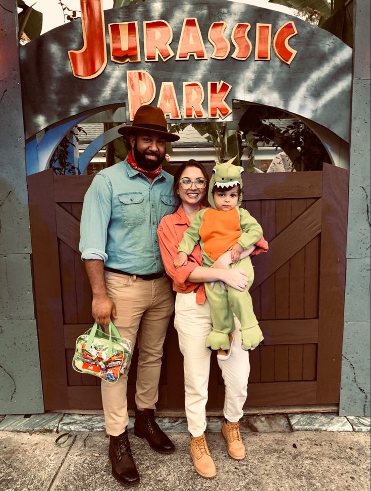 Family costume ideas. Jurassic Park. Family Of 3 Halloween Costumes Dinosaur, Daddy And Daughter Halloween Costume, Jurassic Park Baby Costume, Mom Dad And Baby Costumes, Mom Dad Toddler Halloween Costumes, Mom Dad Son Halloween Costumes, Dinosaur Halloween Costume Family, Jurrasic Park Family Costumes, Mom Dad And Son Halloween Costumes