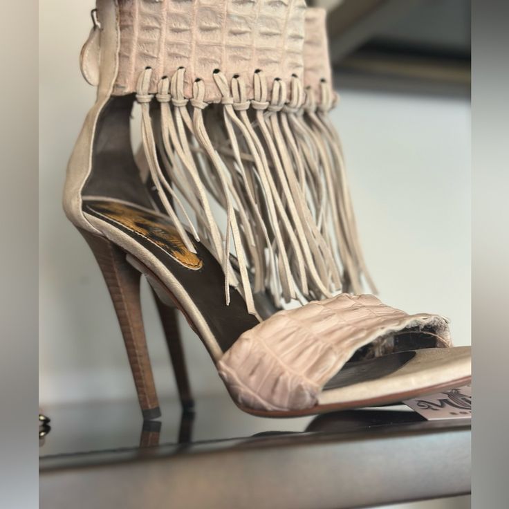 Roberto Cavalli Size 37.5 Light Pink Sandal Cream Suede Heels For Summer, Luxury Beige Heels For Spring, Luxury Beige Spring Heels, Designer Suede Heels For Spring, Roberto Cavalli Shoes, Lime Green Shorts, Runway Shoes, Laser Cut Leather, Nike Tennis Dress