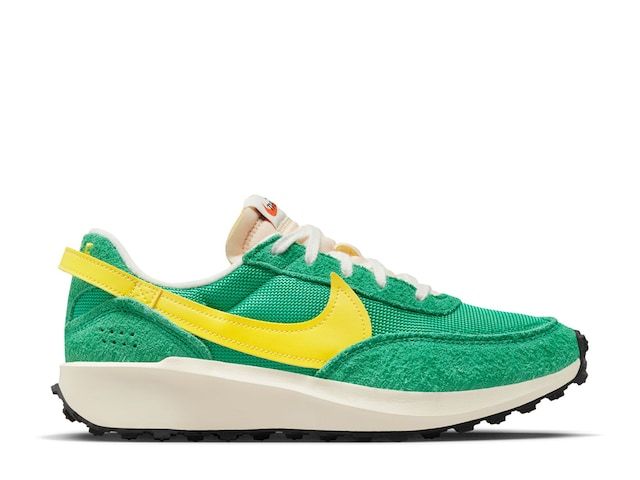 Nike Waffle Debut, Nike Inspiration, Vintage Running, 2023 Clothes, Blue Autumn, Yellow Nikes, Nike Waffle, Soft Gamine, Many Shoes