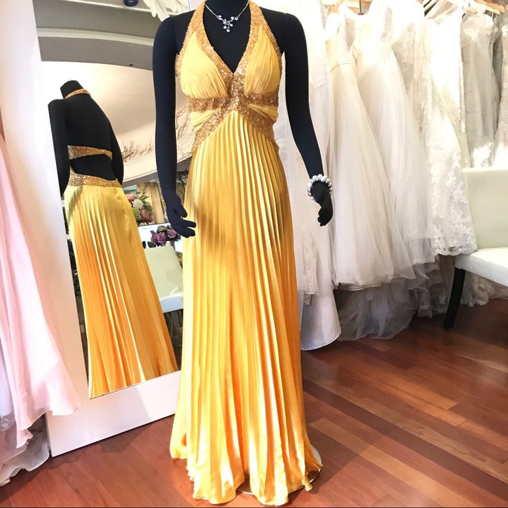 Clearance Sale Brand New Dress, Size 6-8 Elegant Yellow Dress For Date Night, Glamorous Yellow Dress For Date Night, Elegant Yellow Dresses For Party Season, Elegant Yellow Dress For Party Season, Elegant Yellow Party Season Dress, Elegant Yellow Pleated Dress, Pleated Dresses For Night Out And Prom Season, Pleated Dresses For Night Out During Prom Season, Yellow Formal Dress For Party Season