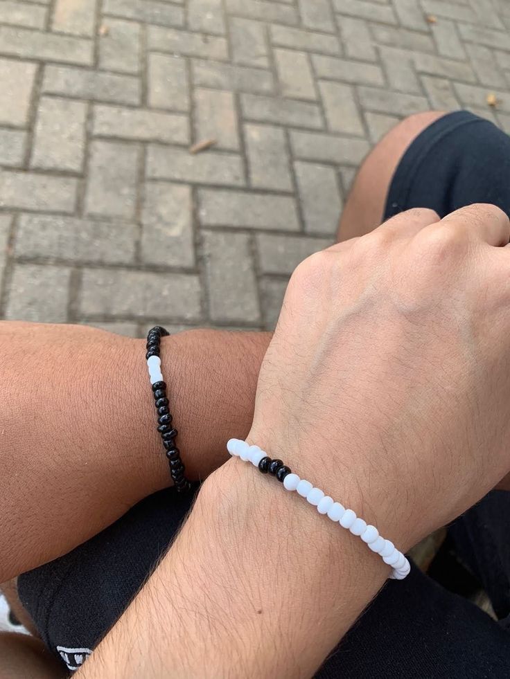 Bracelets To Give To Boyfriend, Bracelets For Your Boyfriend, Bracelets To Make For Your Boyfriend, Bracelet Ideas For Boyfriend, Long Distance Gift Ideas, One Year Anniversary Gift Ideas, Bracelet For Boyfriend, Boyfriend Long Distance, Relationship Gift Ideas