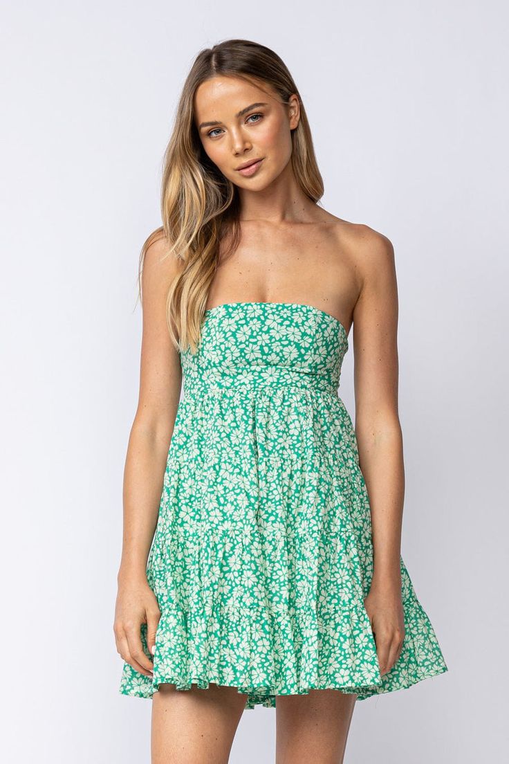 Find the Avery Green Floral Print Strapless Mini Dress at BohoPink.com! Green floral mini dress with strapless neckline. Express shipping is available! Lavender Floral Dress, Cute Wedges, Boho Pink, Semi Casual, Lavender Floral, Floral Print Fabric, Green Floral Print, Strapless Neckline, White Floral Dress