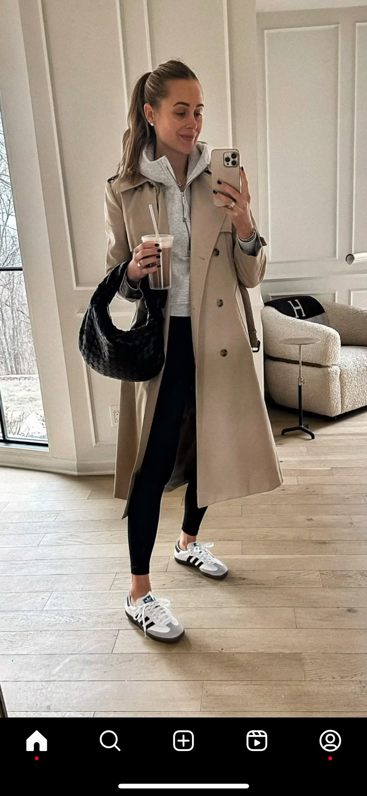 Trench Coat Outfit Ideas, Fall Trench Coat, Fashion Trench Coat, Samba Outfit Ideas, Cream Trench Coat, Outfit London, Coat Outfit Ideas, Fall Trench, Formal Outfit Ideas