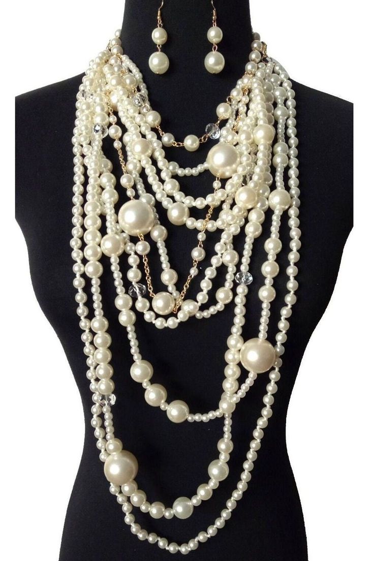 - Pearl Layered Chunky Statement Necklace - Multi-Layered 1920 Gatsby Style Chunky Pearl Statement Necklace Set - 14 inch long Necklace Itself High with 2 inch Long Earrings - Weight: 0.8 Lb - Lobster claw extension chain attached Jewelry Organization Diy, Chunky Pearl Statement Necklace, 1920 Gatsby, Body Necklace, Layered Pearl Necklace, Chunky Pearls, Pearl Statement Necklace, Chunky Statement Necklace, Bridal Accessories Jewelry