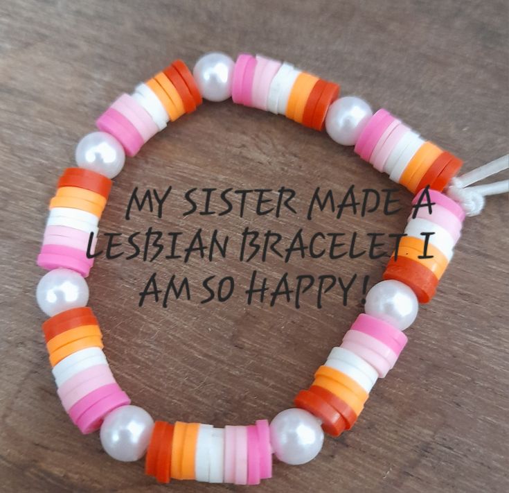 Lesbian Clay Bead Bracelet, Lgbtq Clay Bead Bracelet, Pride Friendship Bracelet Beads, Clay Bead Bracelet Ideas Pride, Lesbian Beaded Bracelet, Lesbian Jewelry Diy, Pride Bracelet Diy, Bi Bracelet, Gay Bracelets