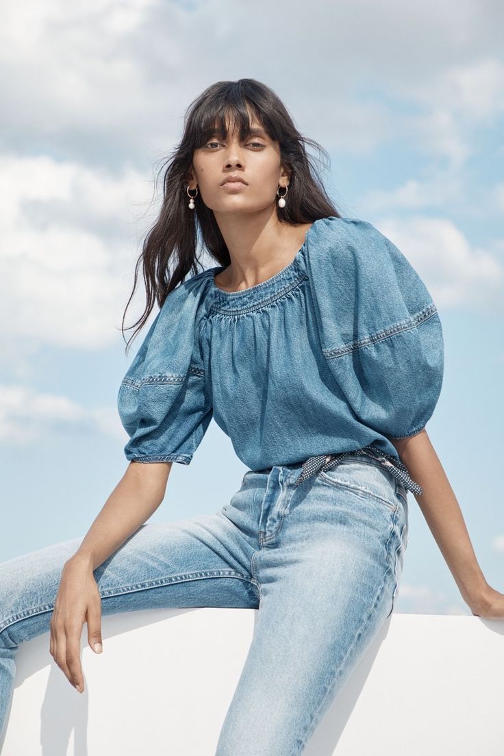 Rebecca Taylor Fashion Blouses, Bohemian Tops, Denim Style, Rebecca Taylor, Fashion Show Collection, Street Style Outfit, Womens Fashion Trends, Look Chic, Holiday Fashion