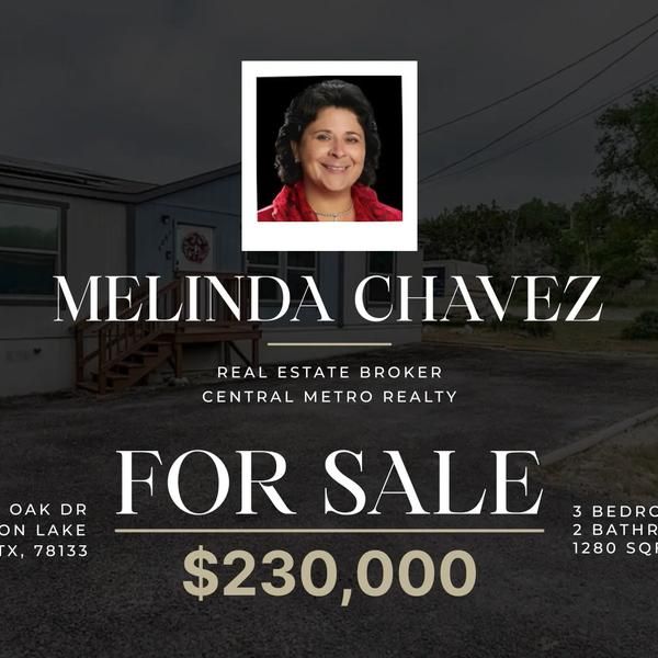 a real estate for sale sign in front of a mobile home with the words melinda chavezz on it