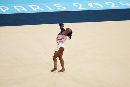 Simone Biles: Simone Biles bei ihrer spektakulären Bodenübung