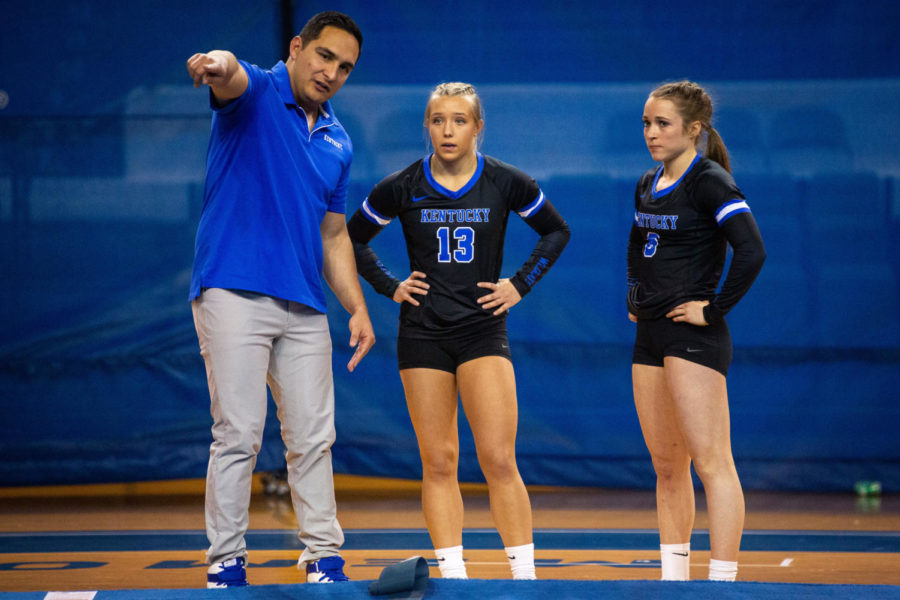 Kentucky Wildcats head coach Blair Bergmann speaks with his players during the Kentucky vs. Michigan State STUNT game on Saturday, March 4, 2023, at Memorial Coliseum in Lexington, Kentucky. Michigan State won 15-14. Photo by Samuel Colmar | Staff