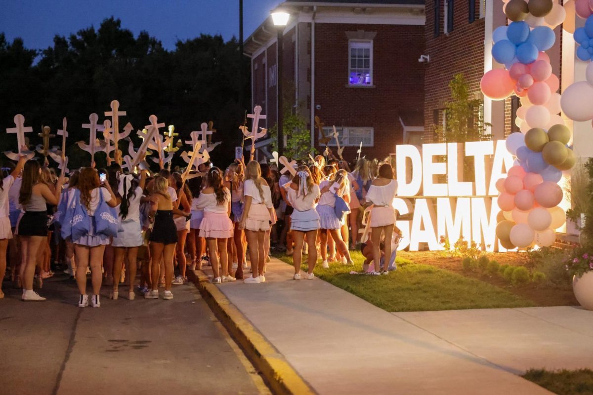 Members of Delta Gamma welcome home their new members during the Kentucky sorority bid day  on Monday, Sept. 9, 2024, at Greek Row in Lexington, Kentucky. Photos by | Sydney Yonker | Staff