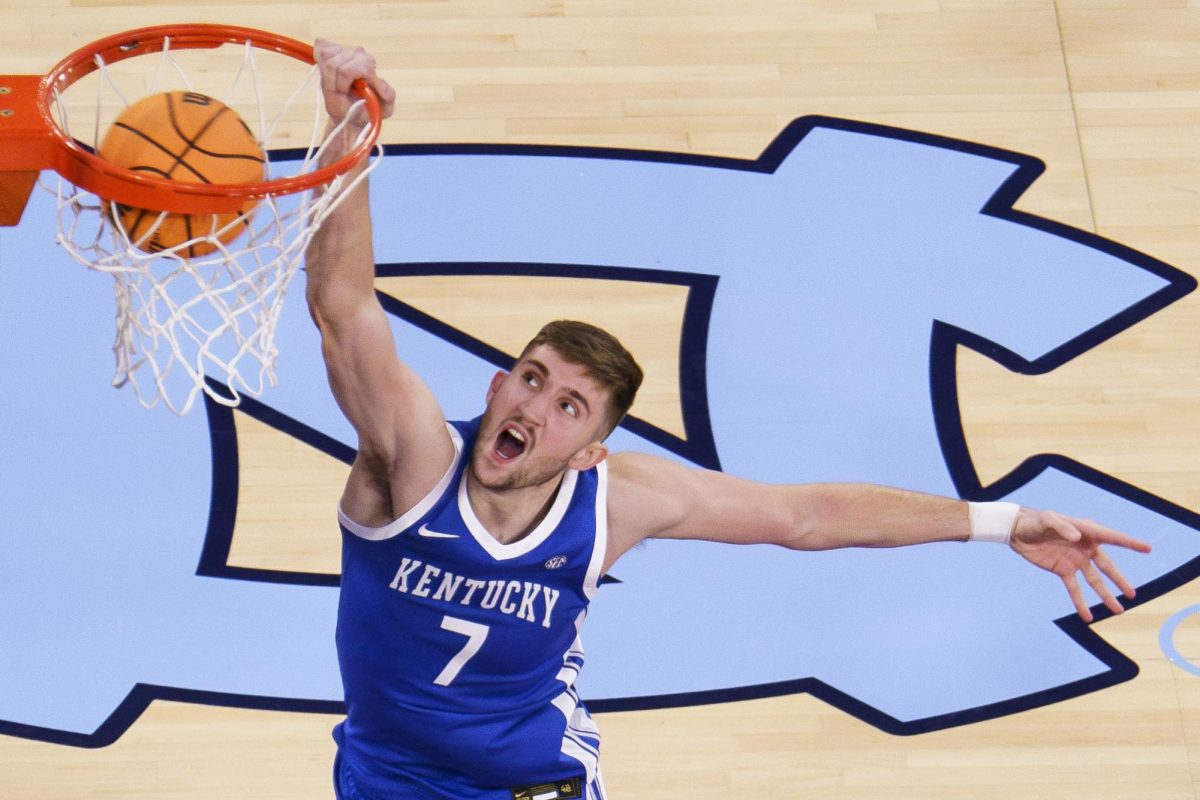 Kentucky Wildcats forward Andrew Carr (7) dunks the ball on Saturday, Dec. 21, 2024, at Madison Square Garden in New York City. Kentucky lost 85-65 Photo by Christian Kantosky | Assistant Photo Editor