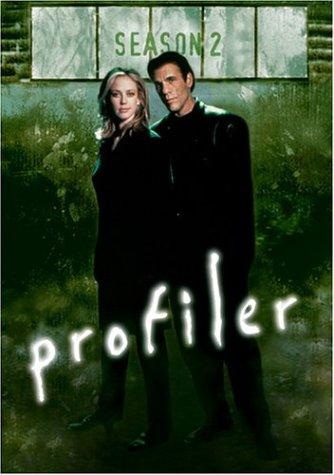 Robert Davi and Ally Walker in Profiler (1996)