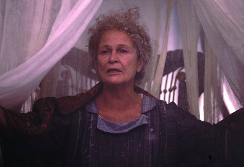 Colleen Dewhurst as Hepzibah