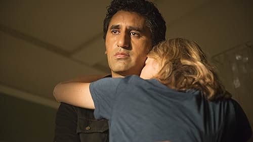 Cliff Curtis and Kim Dickens in Fear the Walking Dead (2015)