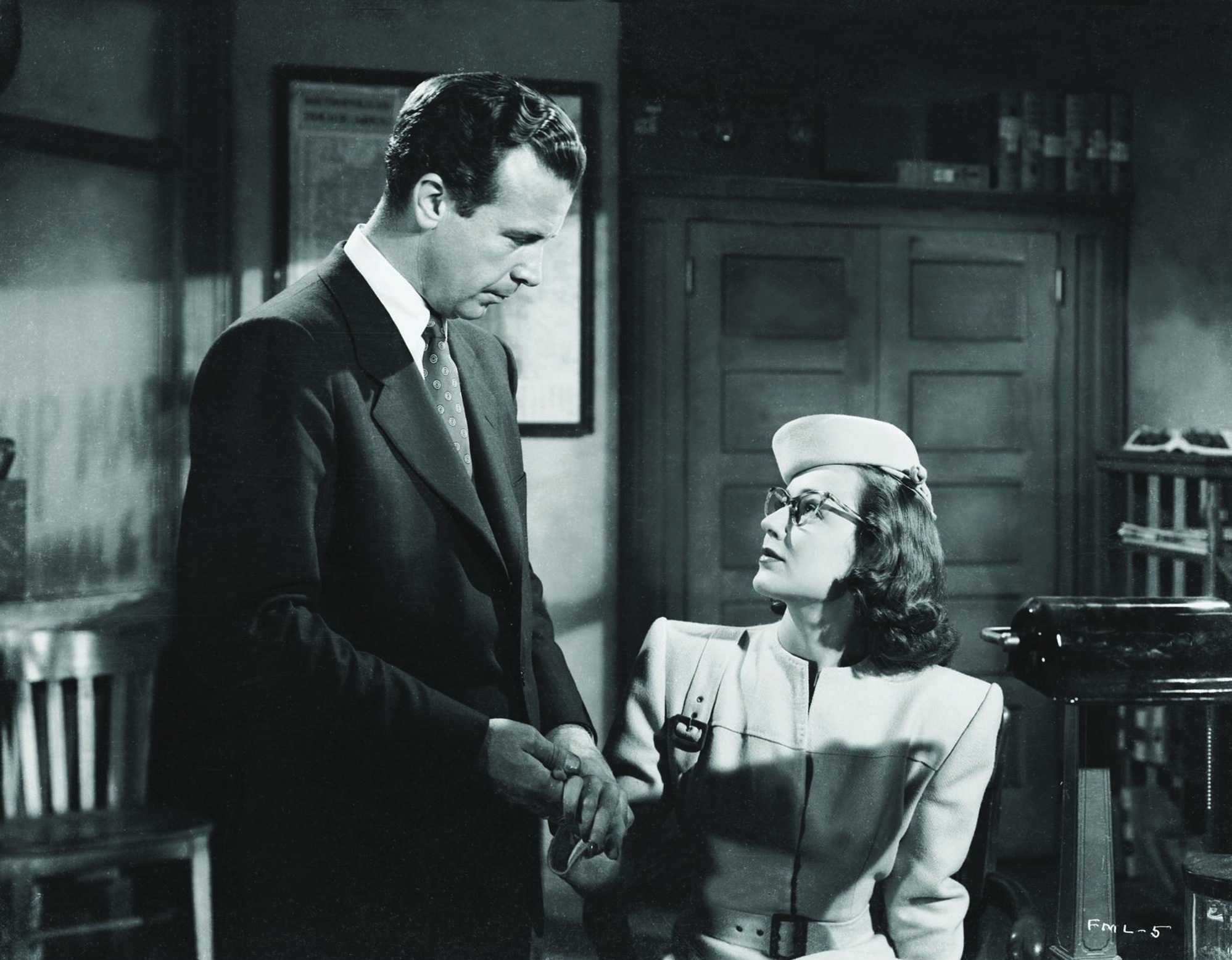 Dick Powell and Anne Shirley in Murder, My Sweet (1944)