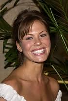 Nikki Cox