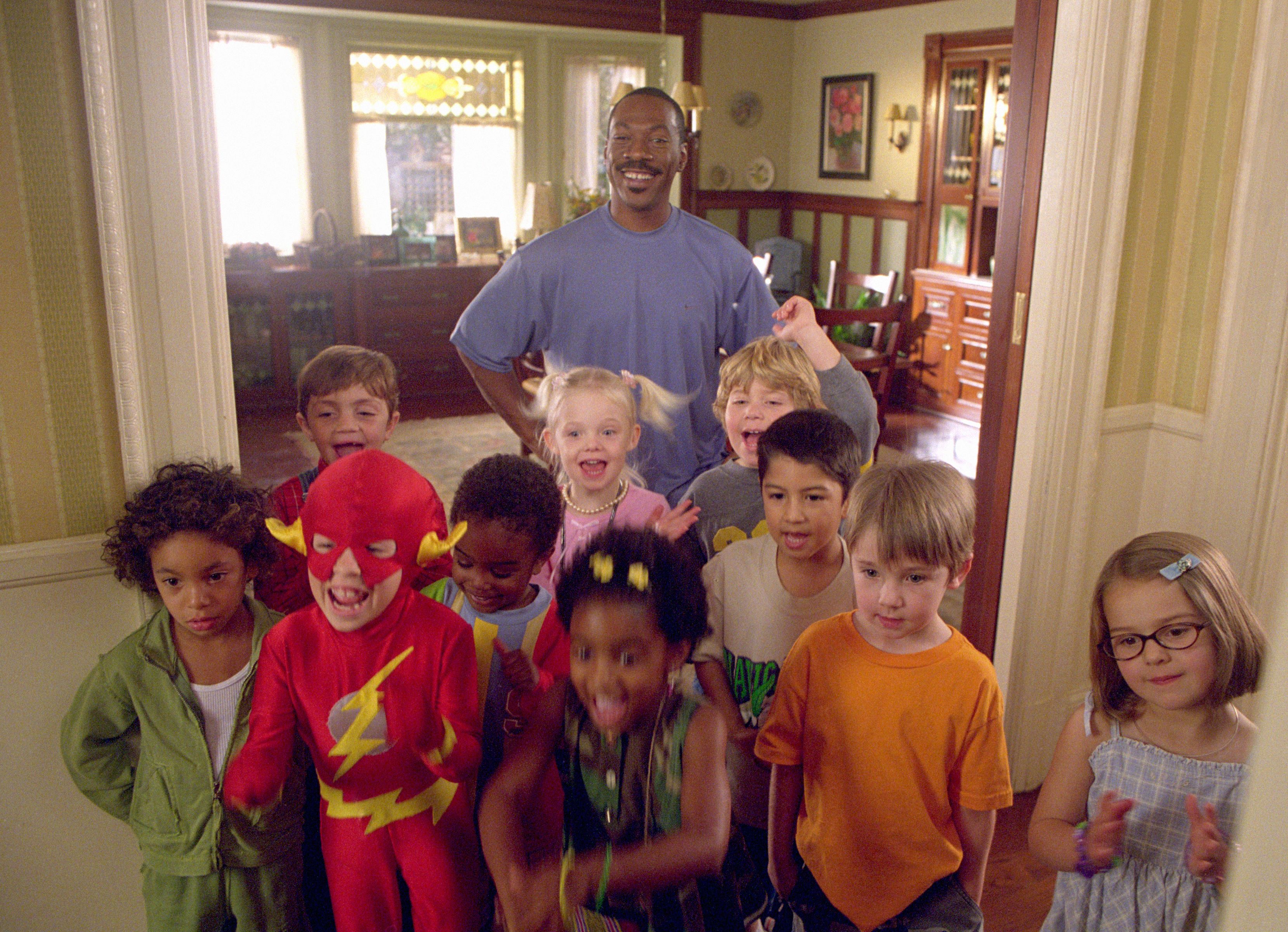 Eddie Murphy, Elle Fanning, Cesar Flores, Hailey Noelle Johnson, Khamani Griffin, Arthur Young, Felix Achille, Connor Carmody, Kennedy McCullough, Shane Baumel, and Jimmy Bennett in Daddy Day Care (2003)