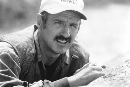 Michael Gross in Tremors II: Aftershocks (1996)