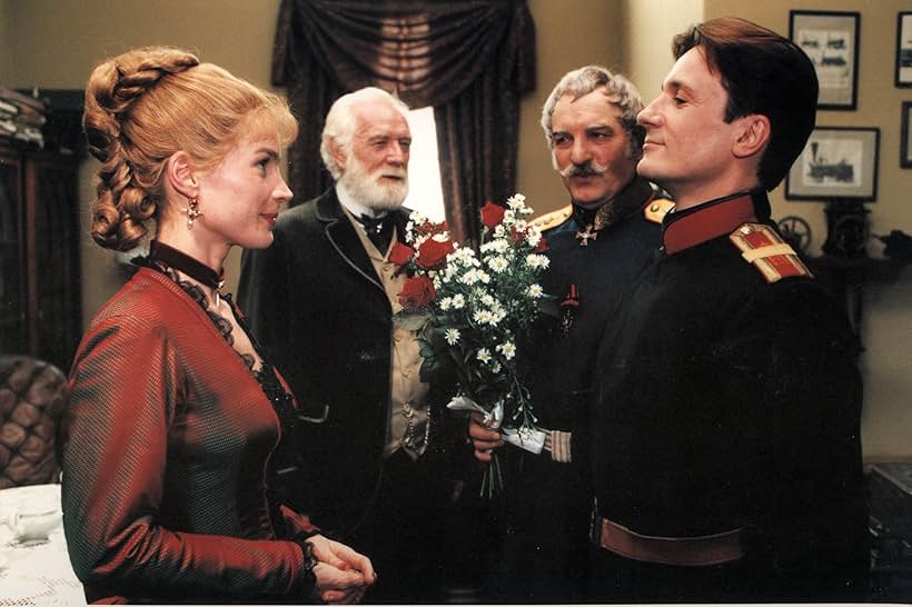 Julia Ormond, Richard Harris, Oleg Menshikov, and Aleksey Petrenko in The Barber of Siberia (1998)