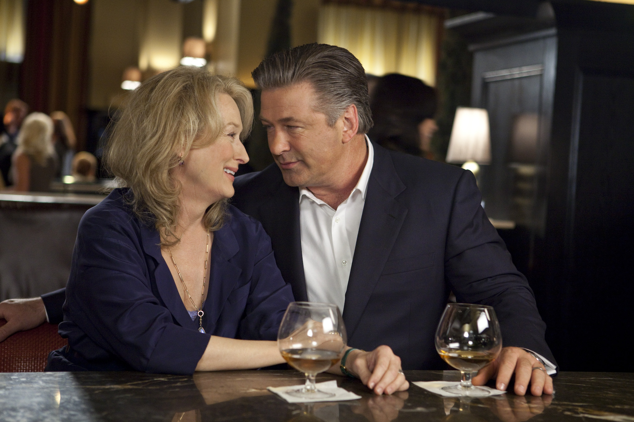 Alec Baldwin and Meryl Streep in It's Complicated (2009)