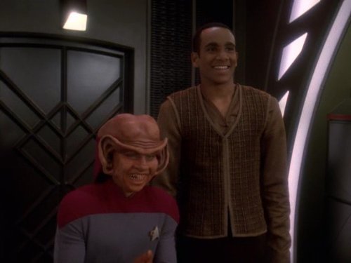 Aron Eisenberg and Cirroc Lofton in Star Trek: Deep Space Nine (1993)