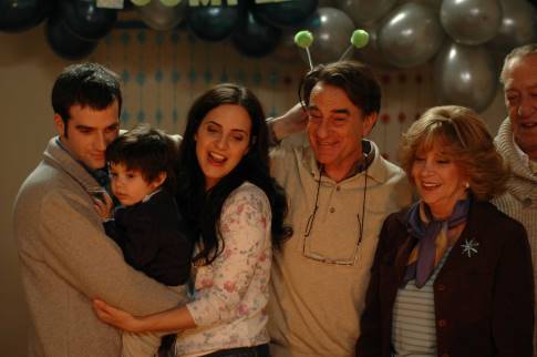 Adriana Aizemberg, Julieta Díaz, Arturo Goetz, Daniel Hendler, and Eloy Burman in Family Law (2006)