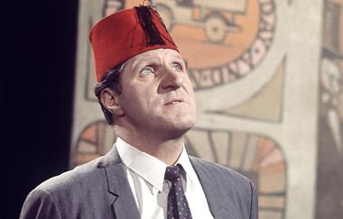 Tommy Cooper (1969)