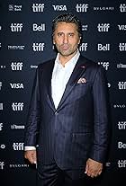 Cliff Curtis