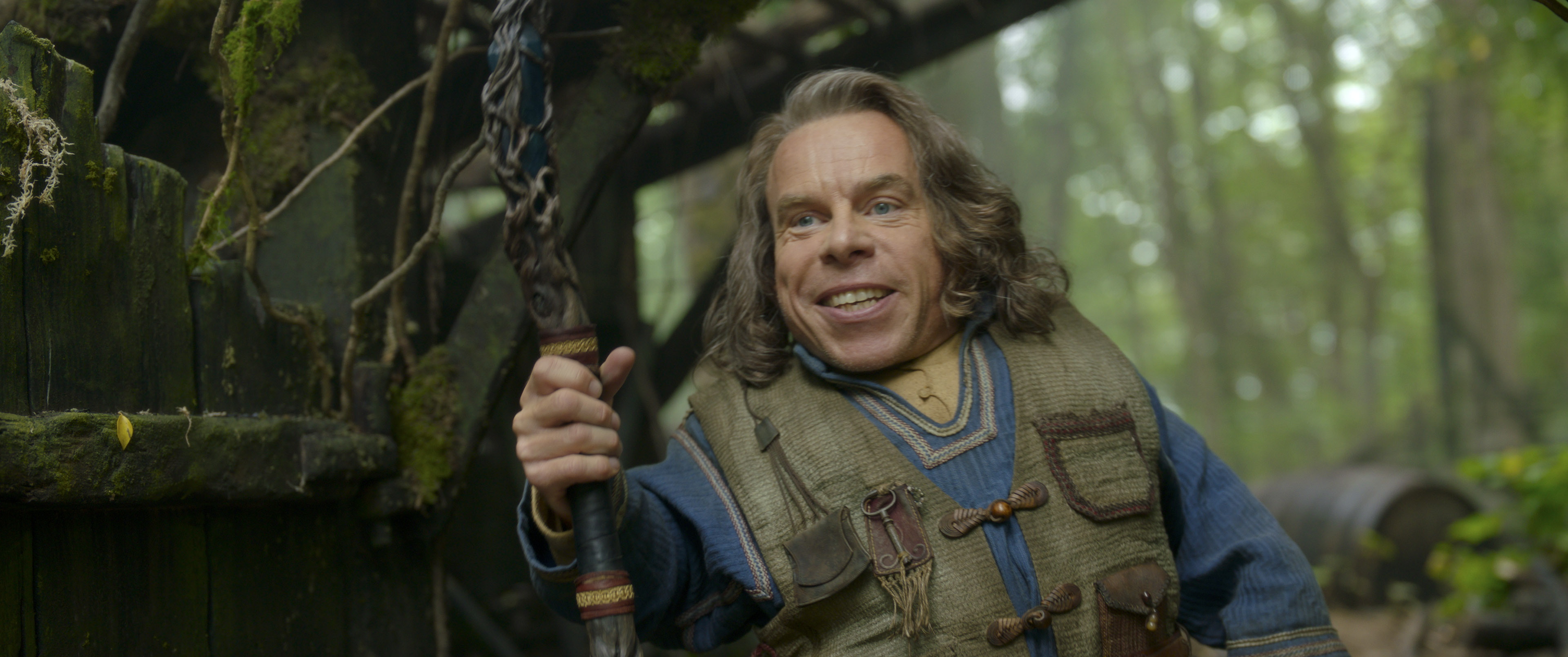 Warwick Davis in Willow (2022)