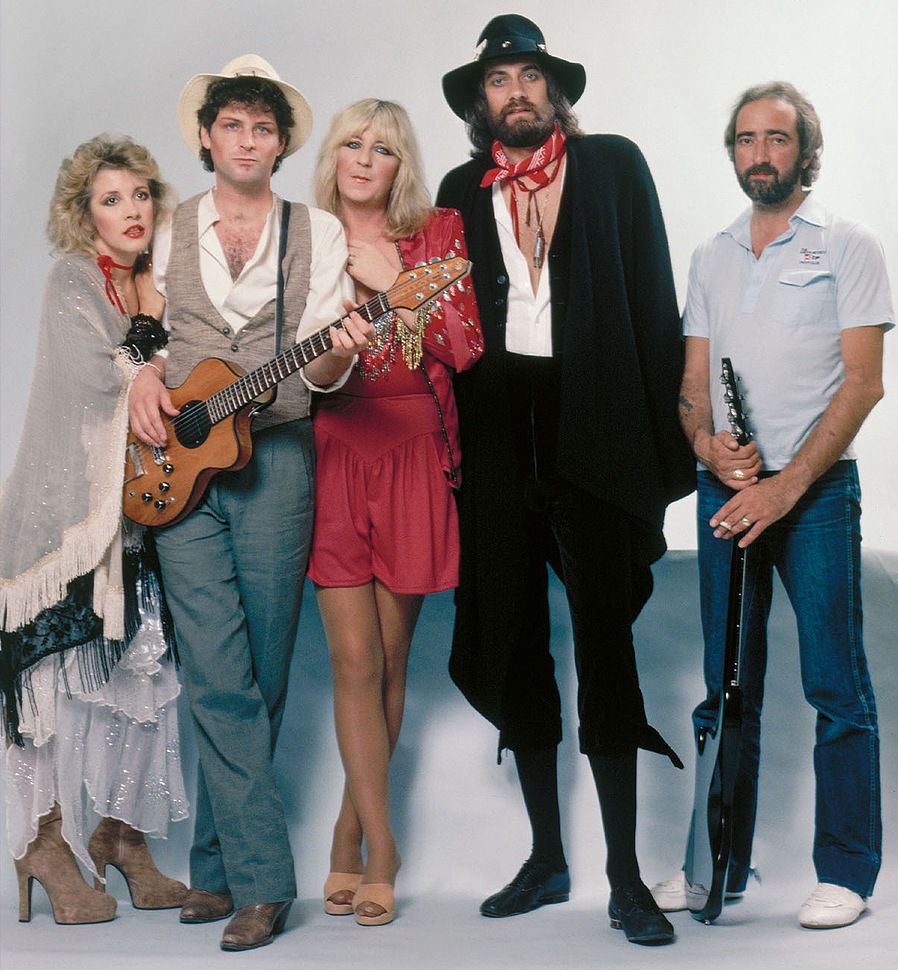 Lindsey Buckingham, Mick Fleetwood, Christine McVie, John McVie, Stevie Nicks, and Fleetwood Mac