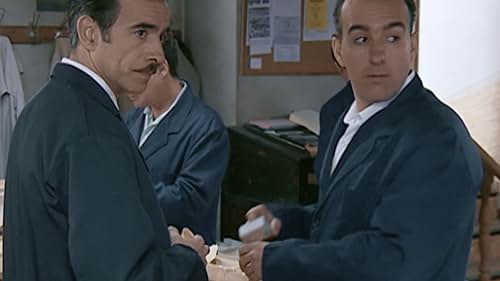 Imanol Arias and Jesús Pardo in Cuéntame cómo pasó (2001)