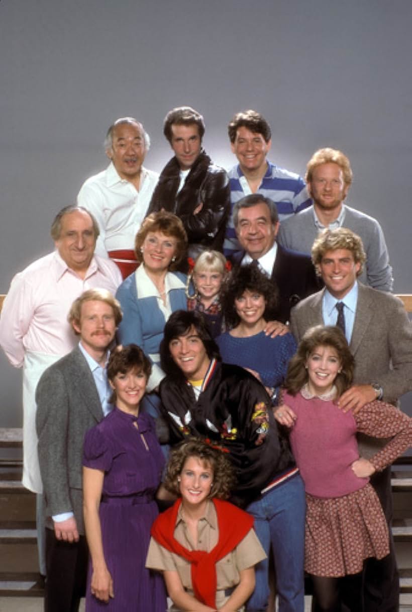 Ron Howard, Scott Baio, Pat Morita, Heather O'Rourke, Henry Winkler, Crystal Bernard, Marion Ross, Tom Bosley, Lynda Goodfriend, Ted McGinley, Al Molinaro, Erin Moran, Don Most, Cathy Silvers, and Anson Williams in Happy Days (1974)