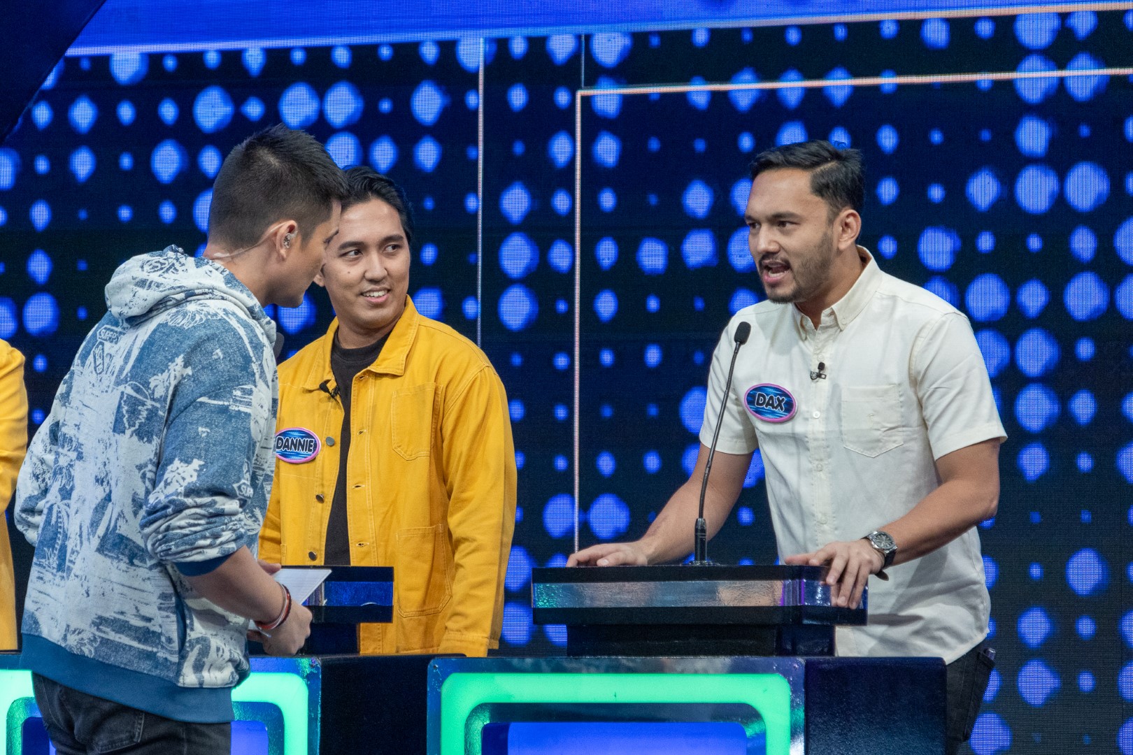 Dax Augustus and Dannie Florendo in Family Feud Philippines (2022)