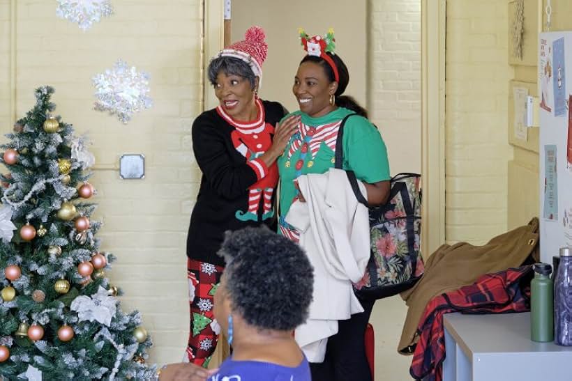 Tina Lifford and Olivia Washington in A Holiday in Harlem (2021)