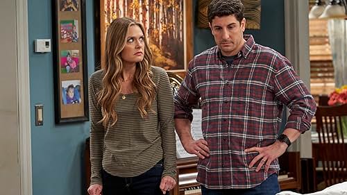 Jason Biggs and Maggie Lawson in Outmatched (2020)