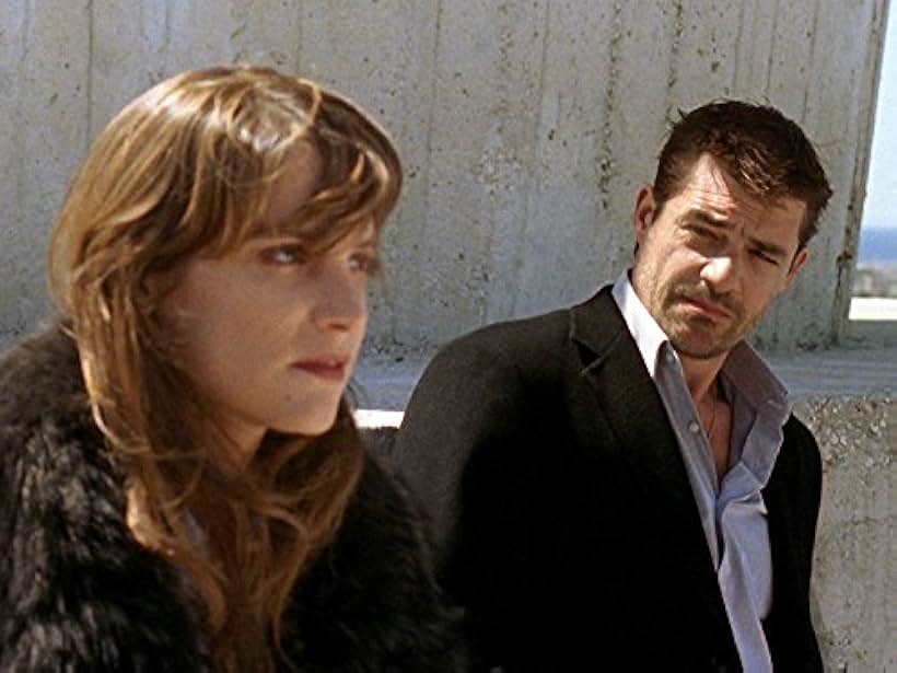 Hélène Fillières and Thierry Neuvic in Mafiosa (2006)