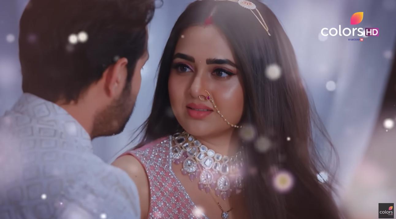 Tejasswi Prakash in Pragati and Raghav marry (2023)