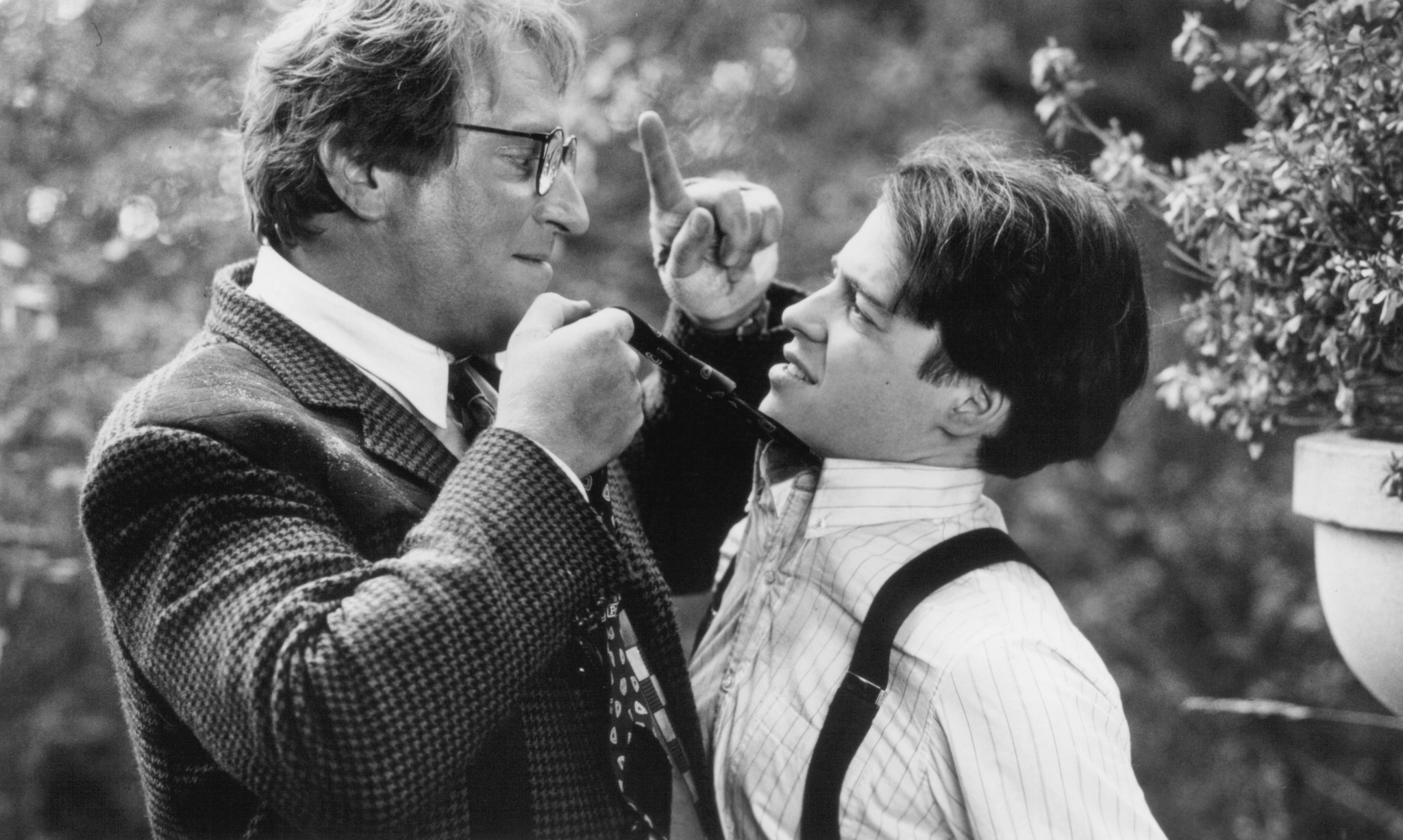 Matthew Broderick and Jeffrey Jones in Out on a Limb (1992)