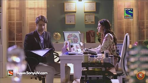 Shaheer Sheikh and Erica Fernandes in Kuch Rang Pyar Ke Aise Bhi (2016)