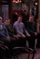 Jerry Stiller, Kevin James, and Gary Valentine in The King of Queens (1998)