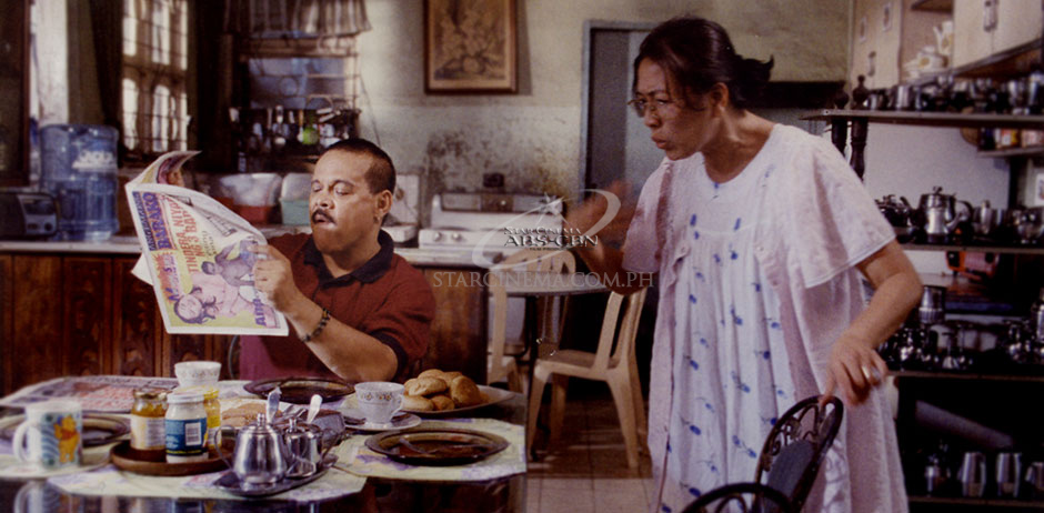 Dick Israel and Madeleine Nicolas in Narinig mo na ba ang l8est? (2001)