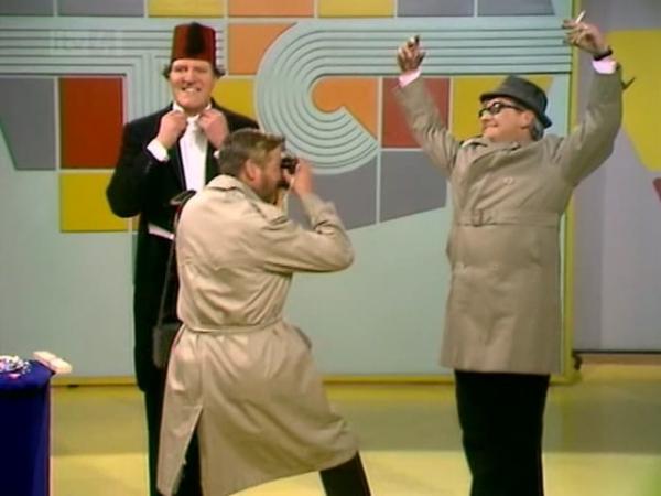 Ronnie Barker and Tommy Cooper in Tommy Cooper (1969)