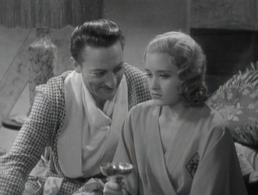 Marian Marsh and Warren William in Under Eighteen (1931)