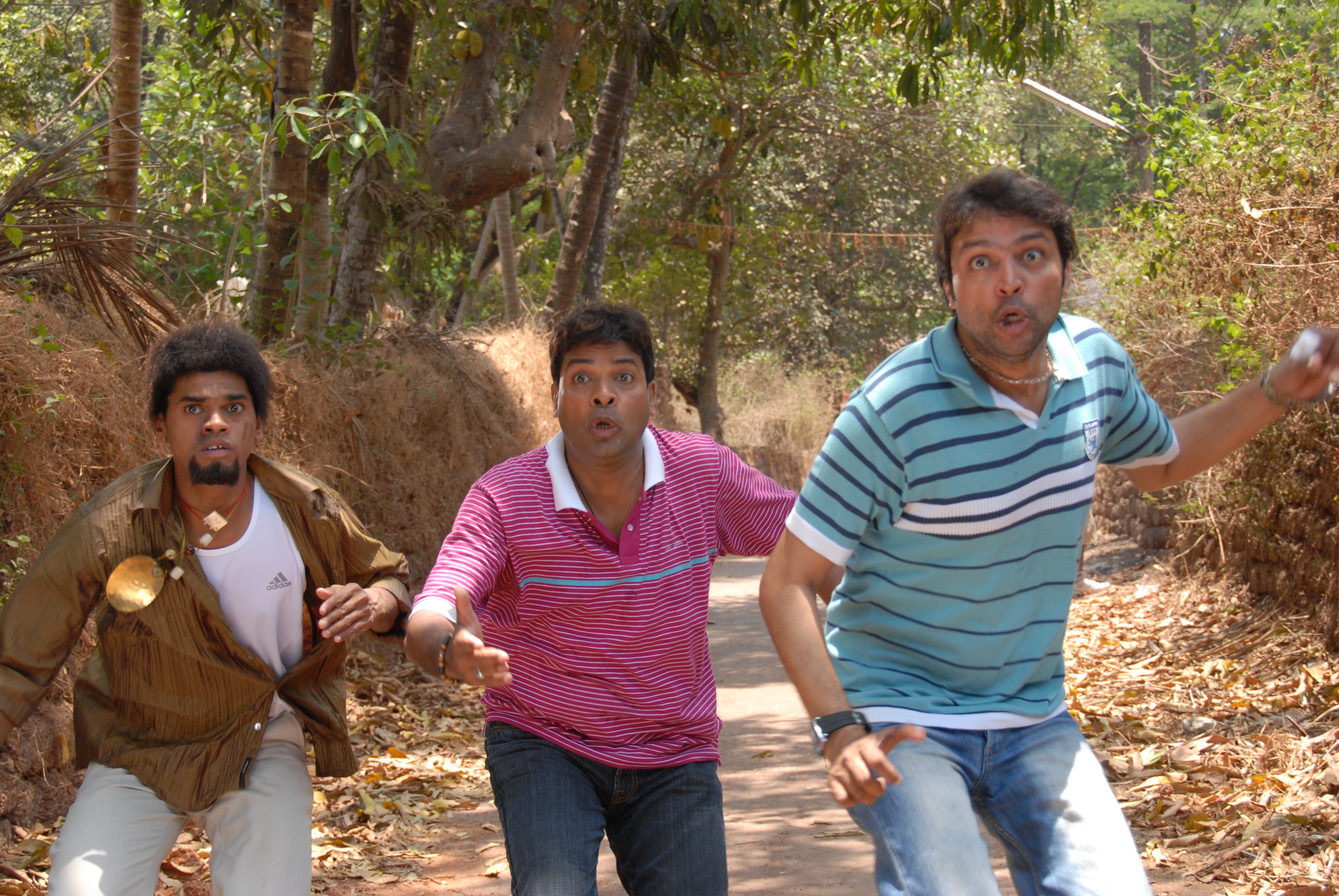 Ankush Chaudhari, Bharat Jadhav, and Siddharth Jadhav in Uladhaal (2008)