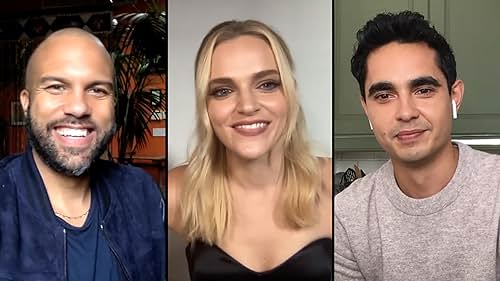 "The Handmaid's Tale" Cast Ask Each Other Anything