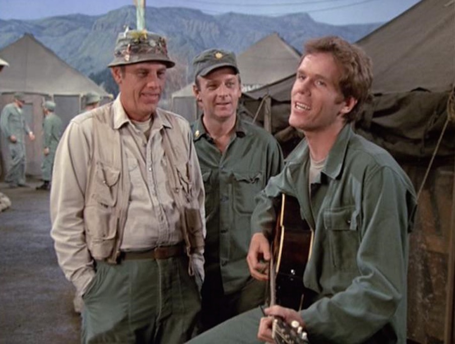 Larry Linville, McLean Stevenson, and Loudon Wainwright III in M*A*S*H (1972)