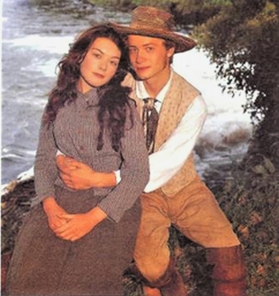 Oliver Milburn and Justine Waddell in Tess of the D'Urbervilles (1998)