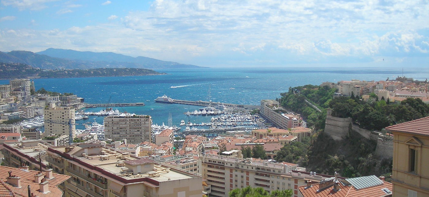 An image of the harbor of Monte Carlo.