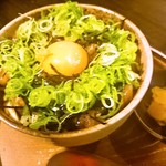 神蔵 - 海鮮ユッケ丼　690円